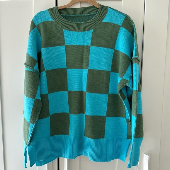 Never worn sweater from Amazon - Picture 1 of 3